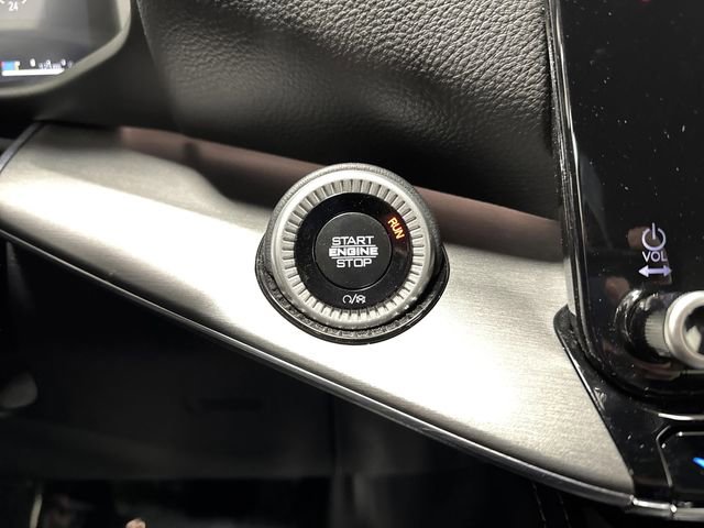 Certified 2024 Jeep Wagoneer Series II image 24