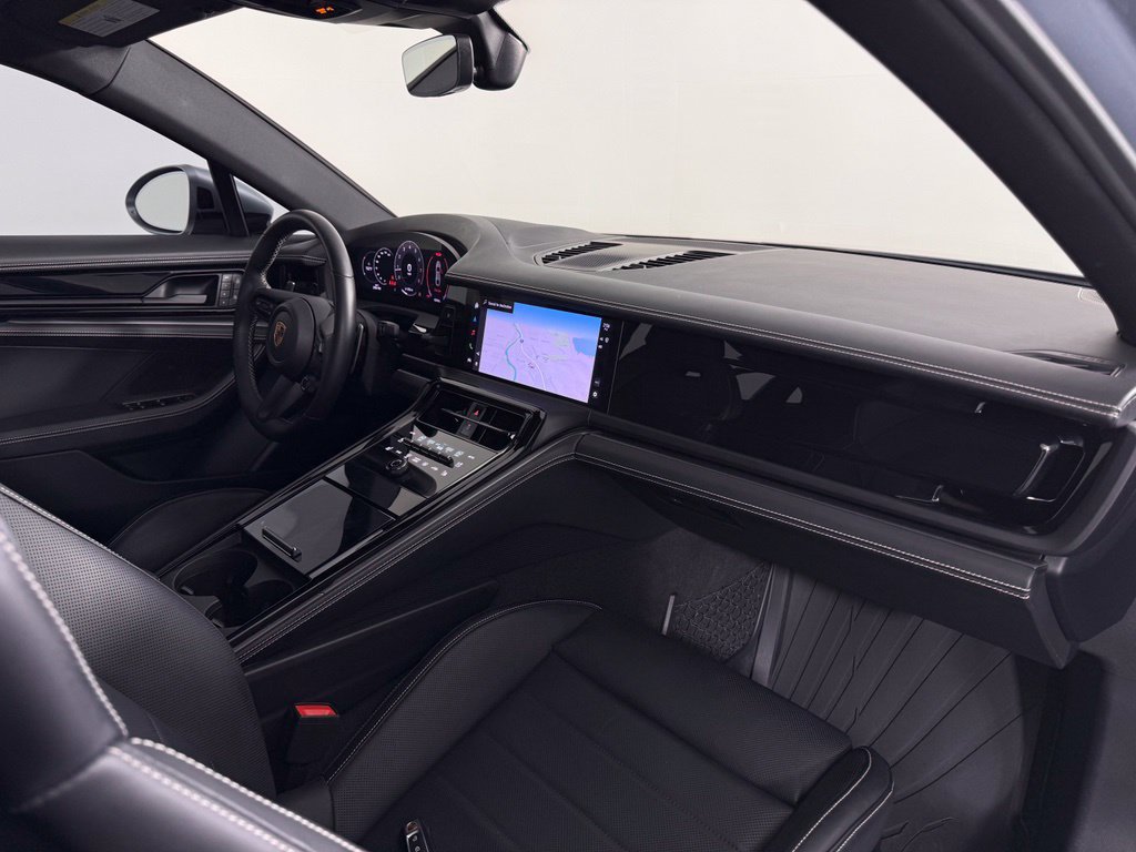 Certified 2024 Porsche Panamera 4 AWD/4WD image 21