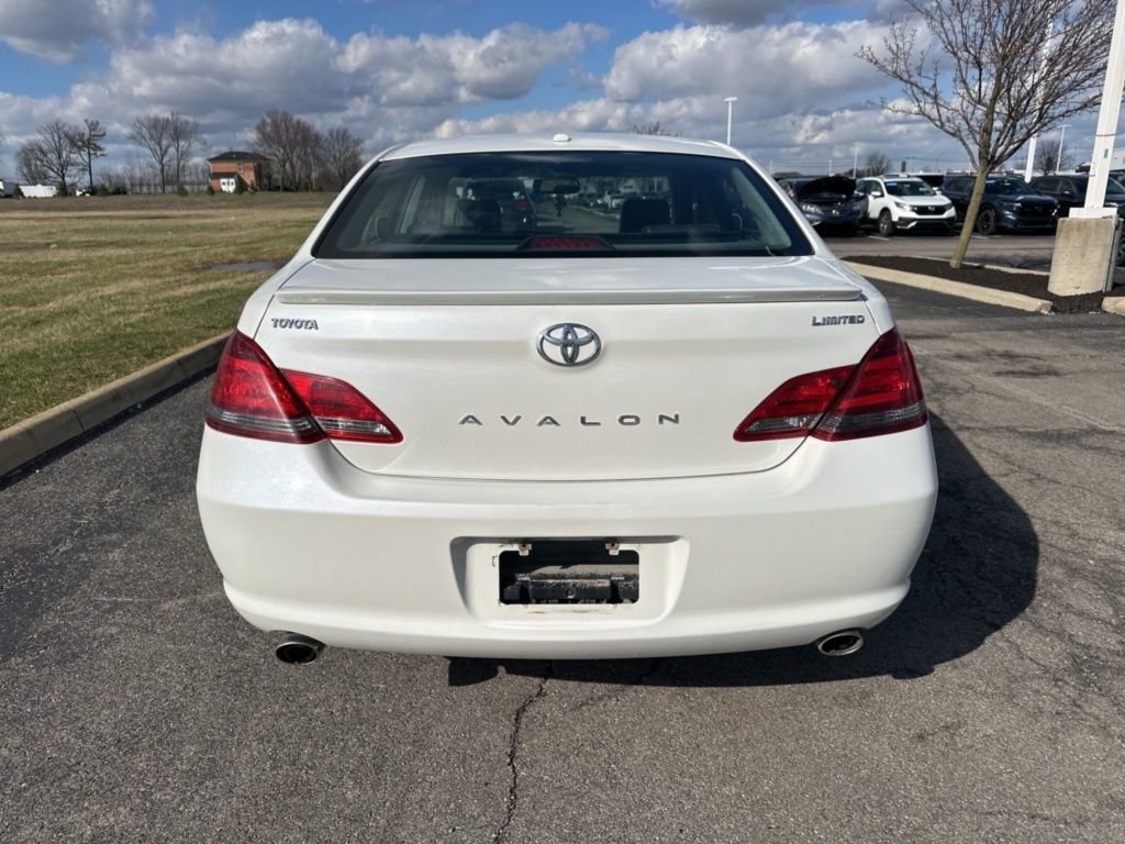Used 2009 Toyota Avalon Limited image 10