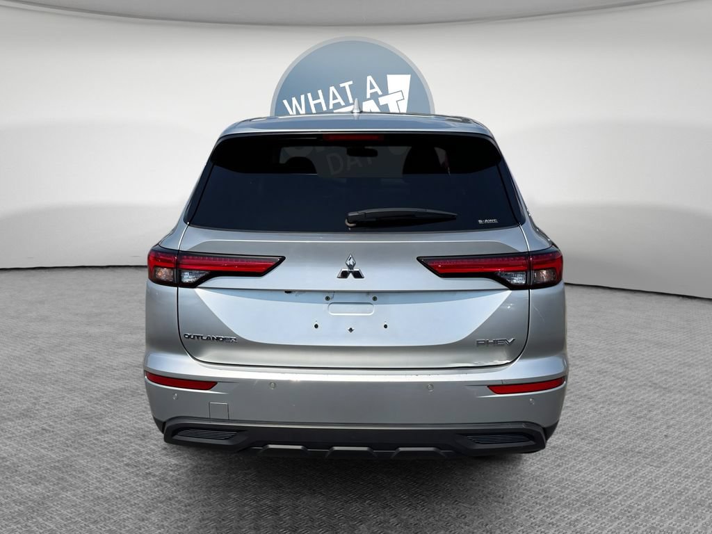 Used 2025 Mitsubishi Outlander ES AWD/4WD image 5