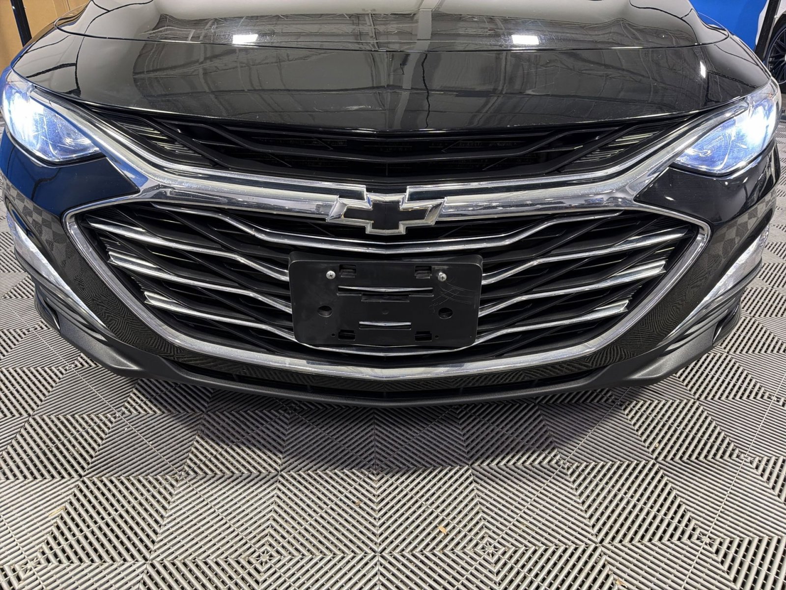 Used 2022 Chevrolet Malibu LT image 12