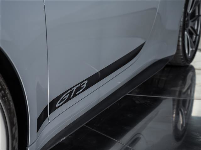 Certified 2025 Porsche 911 GT3 image 15