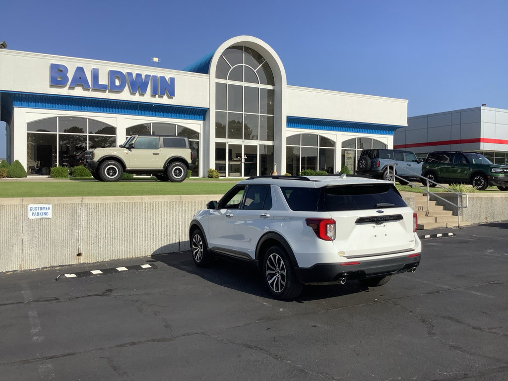 Used 2023 Ford Explorer ST-Line image 5