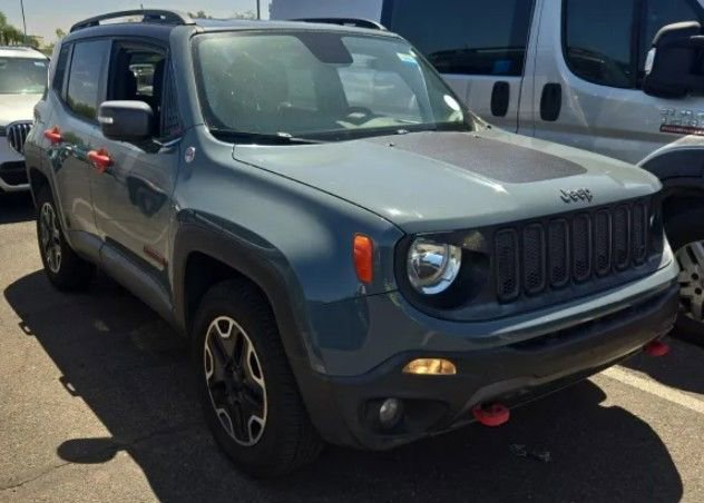 Used 2016 Jeep Renegade Trailhawk AWD/4WD image 1