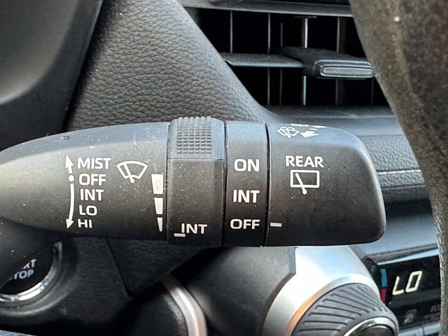 Used 2024 Toyota RAV4 XLE AWD/4WD image 20