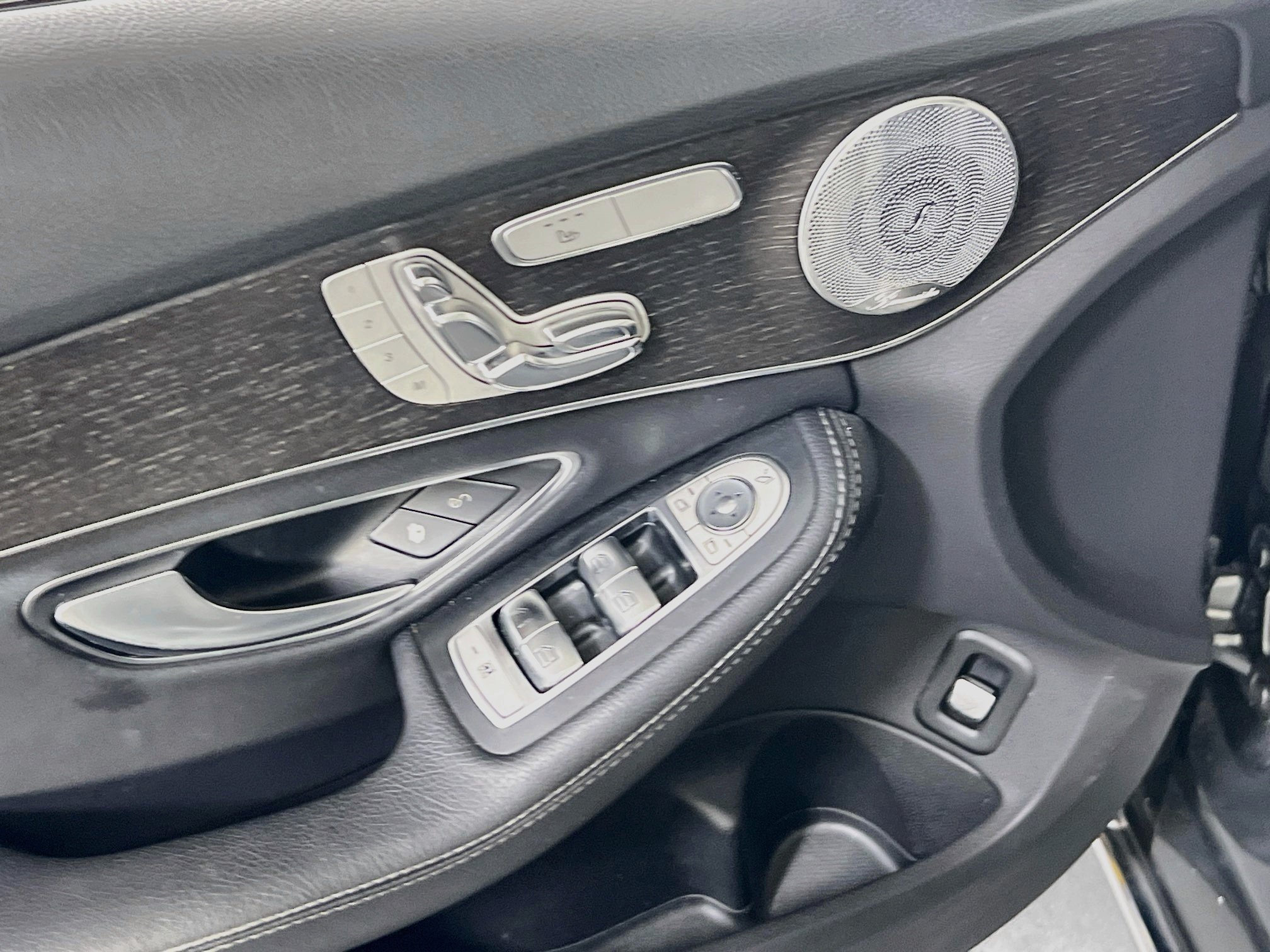 Used 2019 Mercedes-Benz C 300 4MATIC Sedan image 17