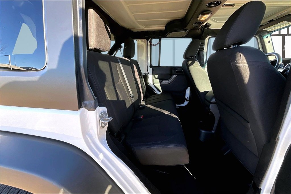 Used 2018 Jeep Wrangler Unlimited Sport S image 26