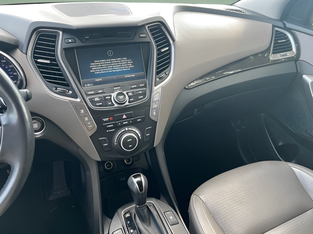 Used 2014 Hyundai Santa Fe GLS FWD image 24