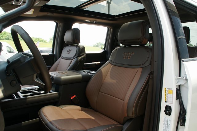 New 2025 Ford F350 King Ranch w/ Chrome Package image 23