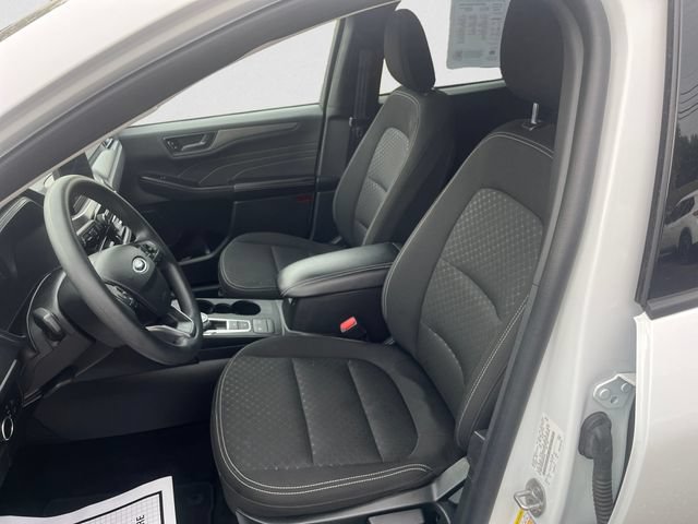 Used 2025 Ford Escape Active AWD/4WD image 9