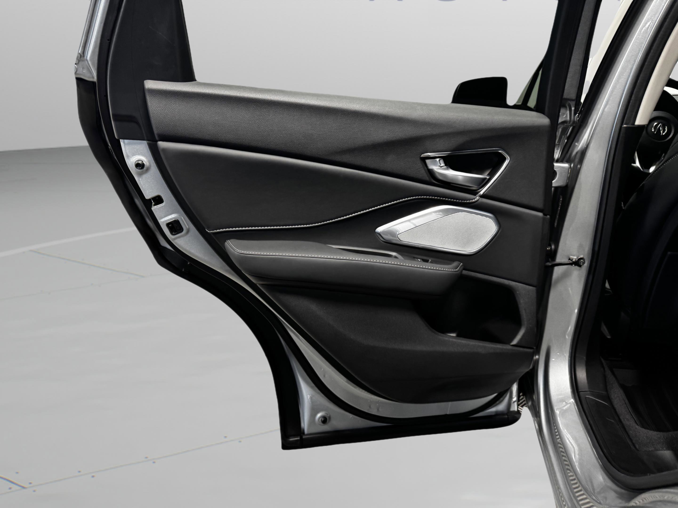 Certified 2025 Acura RDX SH-AWD w/ Technology Package image 28