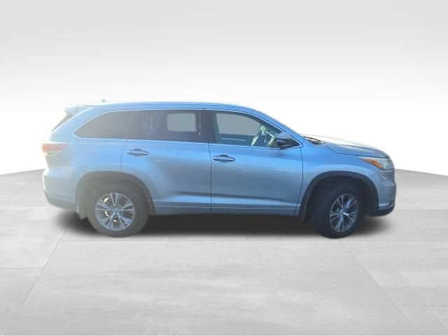 Used 2015 Toyota Highlander XLE image 7
