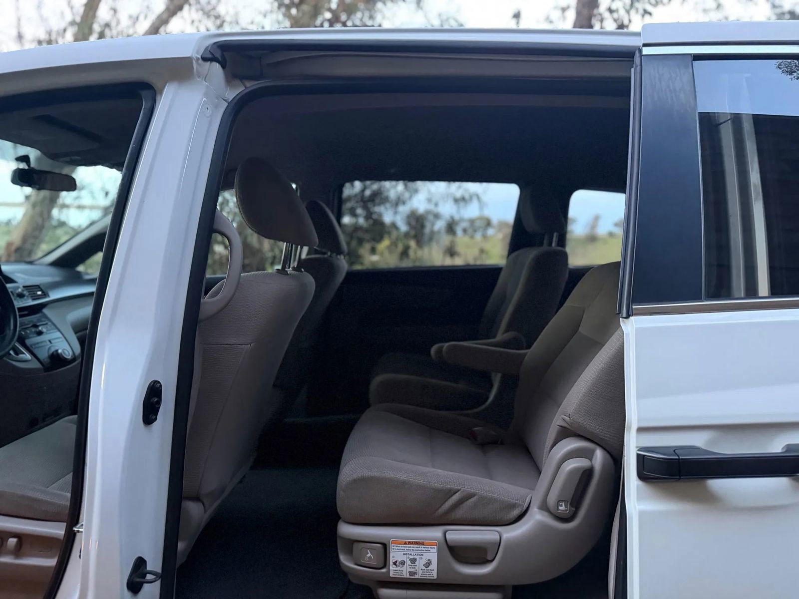 Used 2013 Honda Odyssey LX image 17