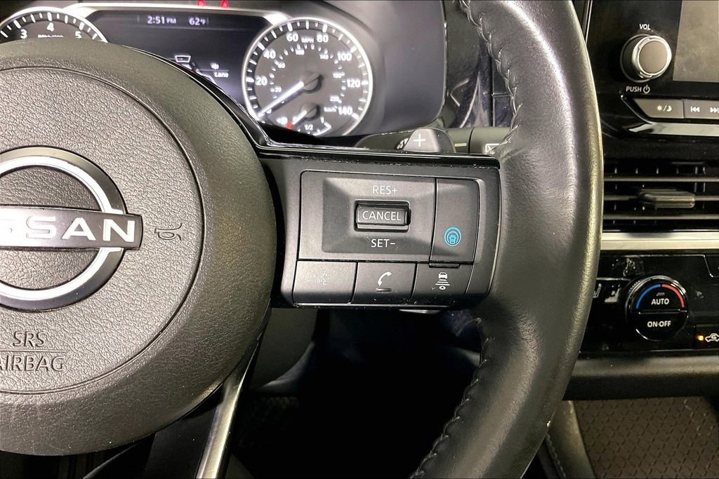 Used 2022 Nissan Pathfinder SV FWD image 28