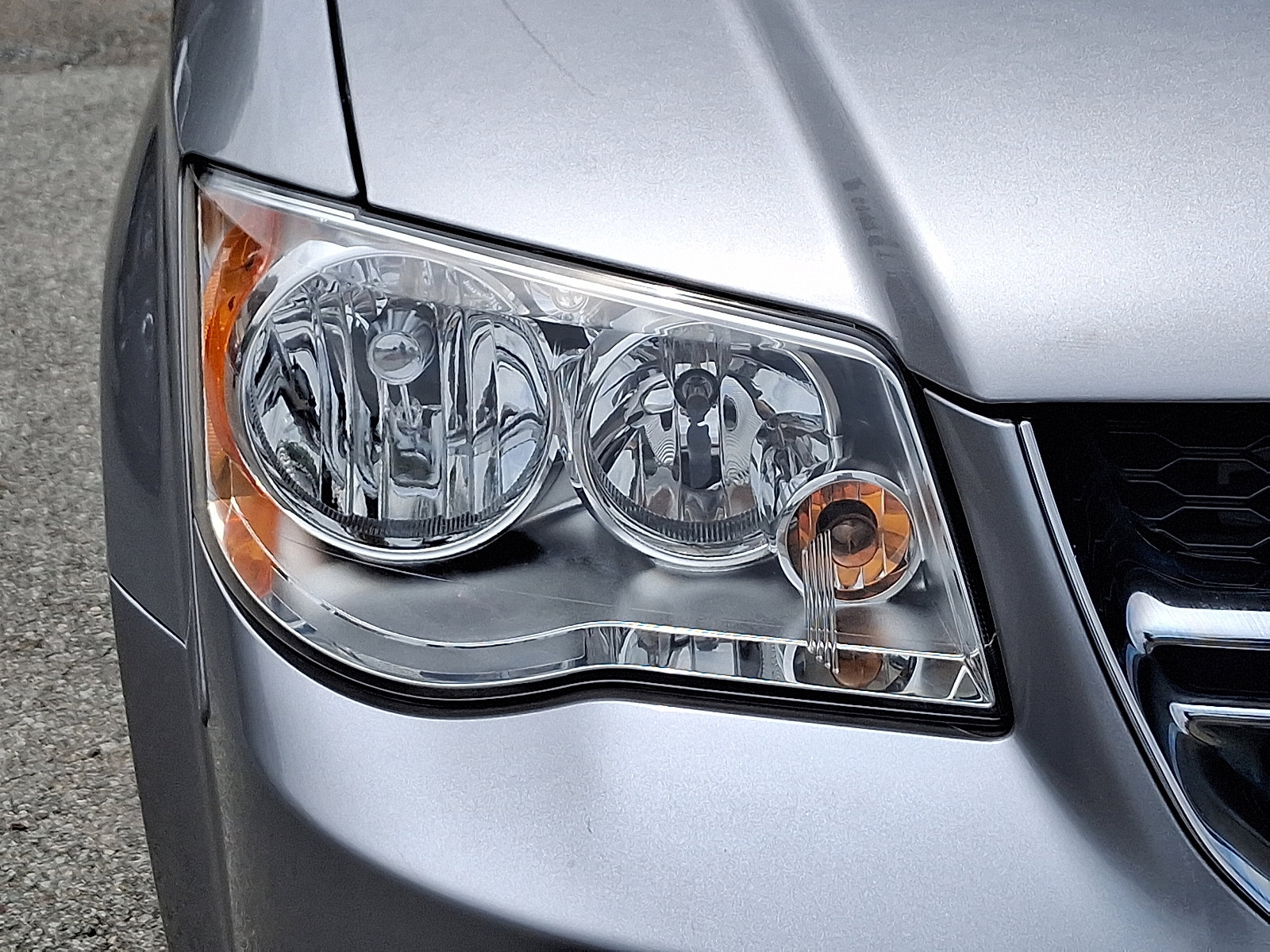 Used 2013 Dodge Grand Caravan Crew w/ Entertainment Group 1 image 10