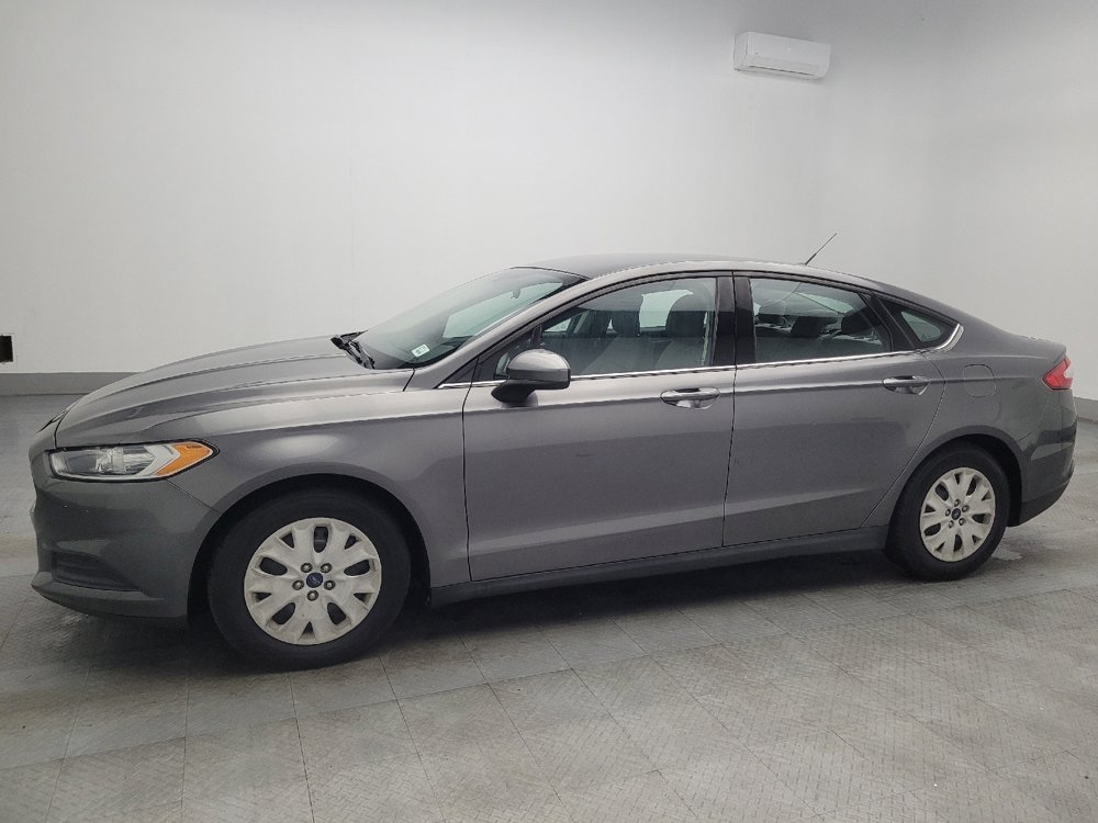 Used 2014 Ford Fusion S image 2