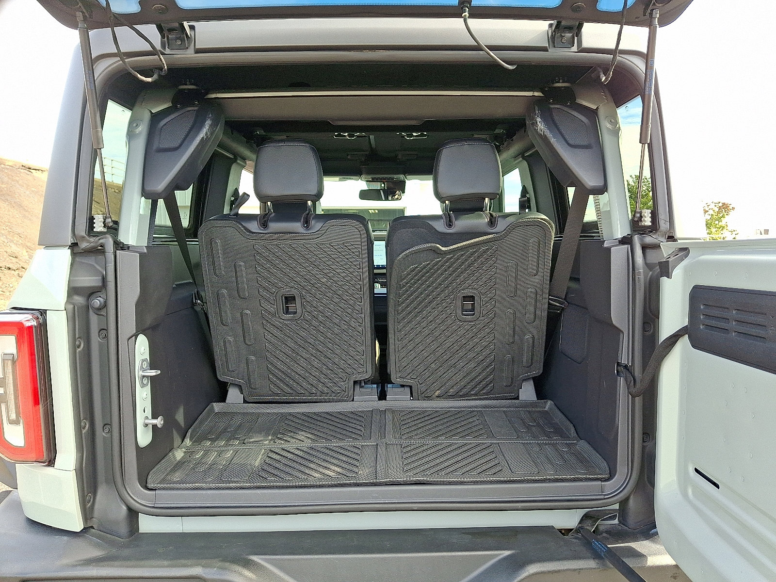 Used 2023 Ford Bronco Wildtrak image 31