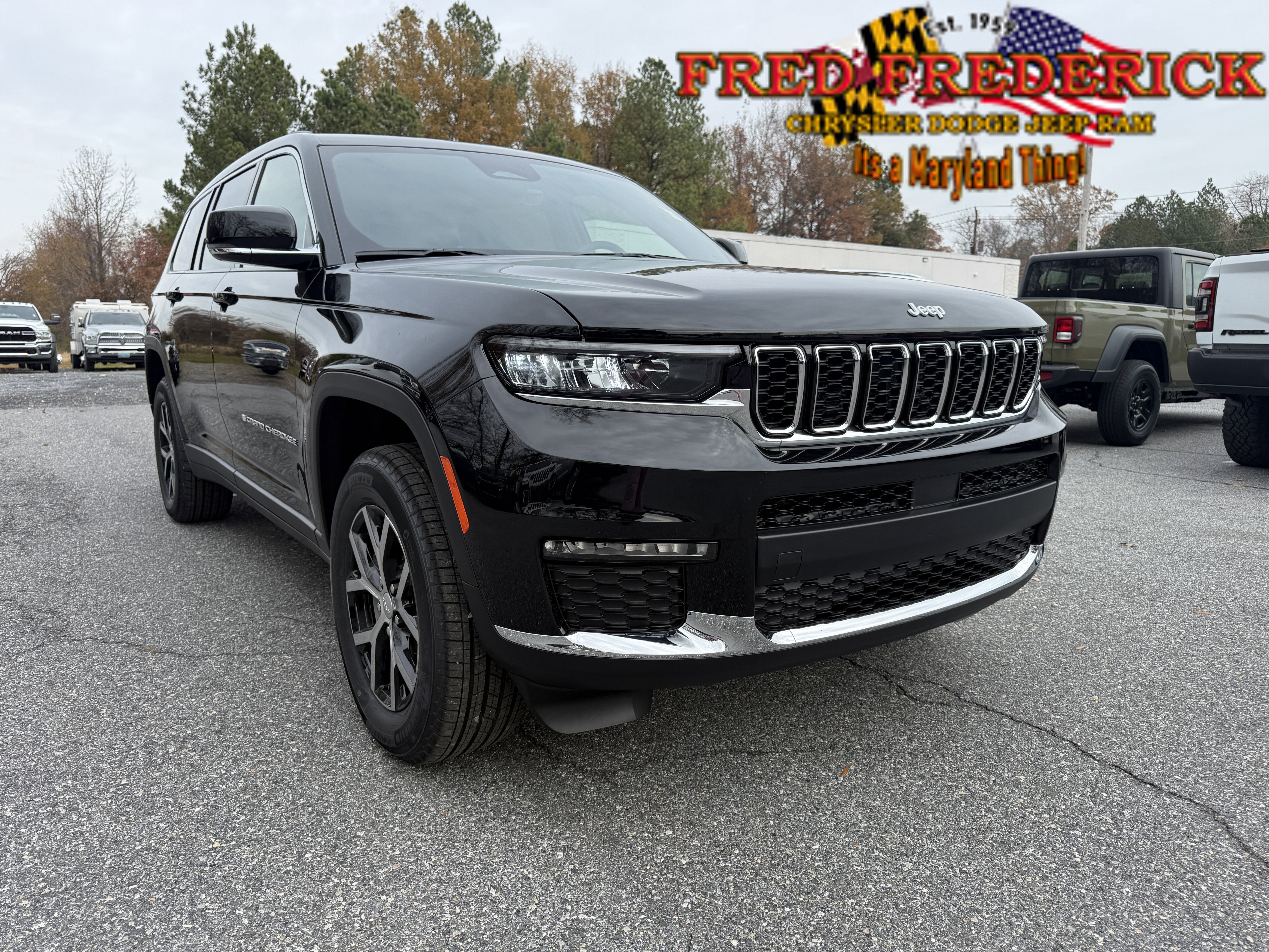New 2025 Jeep Grand Cherokee L Limited w/ Trailer Tow Package image 1