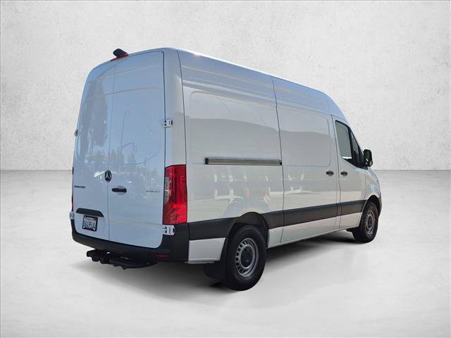 Used 2025 Mercedes-Benz Sprinter 2500 image 5