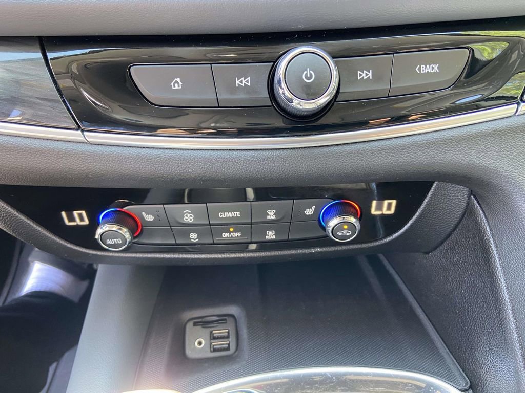 Used 2020 Buick Enclave Essence w/ Sport Touring Edition image 26