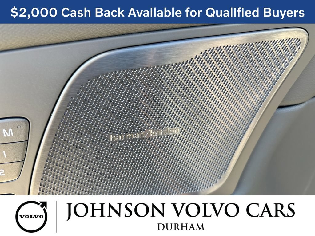 New 2026 Volvo XC60 T8 Plus w/ Climate Package AWD/4WD image 10