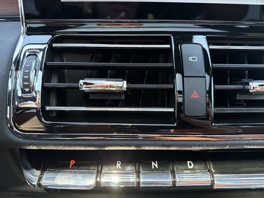 Used 2021 Lincoln Navigator Reserve w/ Luxury Package AWD/4WD image 27