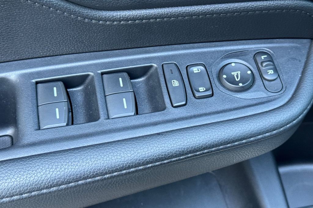 Certified 2025 Honda Odyssey Sport-L image 16