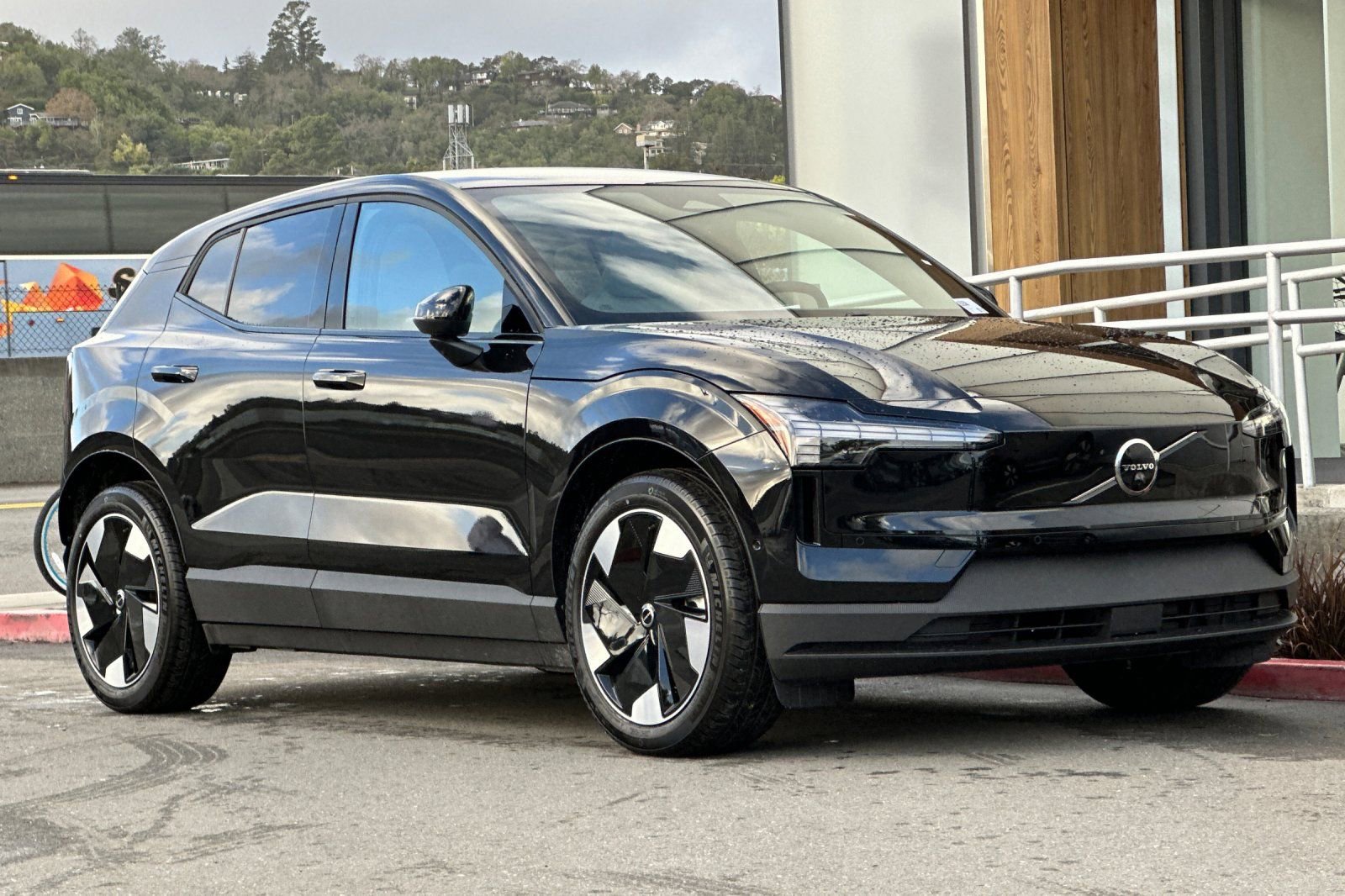 New 2026 Volvo EX30 Ultra w/ Climate Package image 9