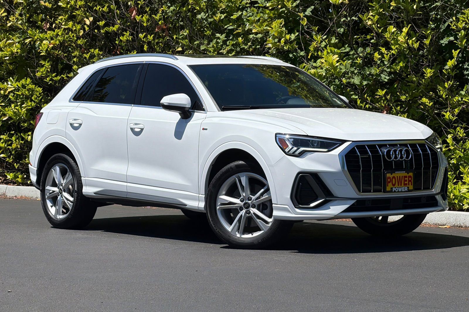 Used 2024 Audi Q3 2.0T Premium Plus AWD/4WD image 2