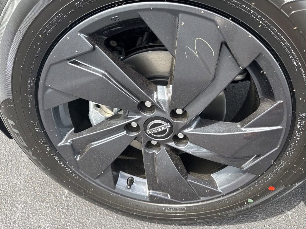 New 2026 Nissan Rogue SV FWD image 9