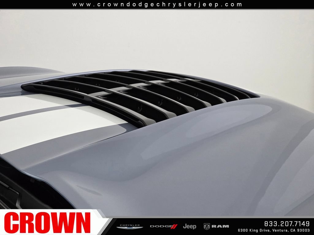 Used 2022 Ford Mustang Shelby GT500 w/ Technology Package RWD image 15