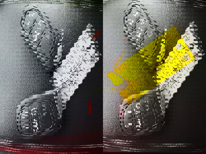 Used 2019 Jeep Cherokee Overland w/ Technology Group image 27