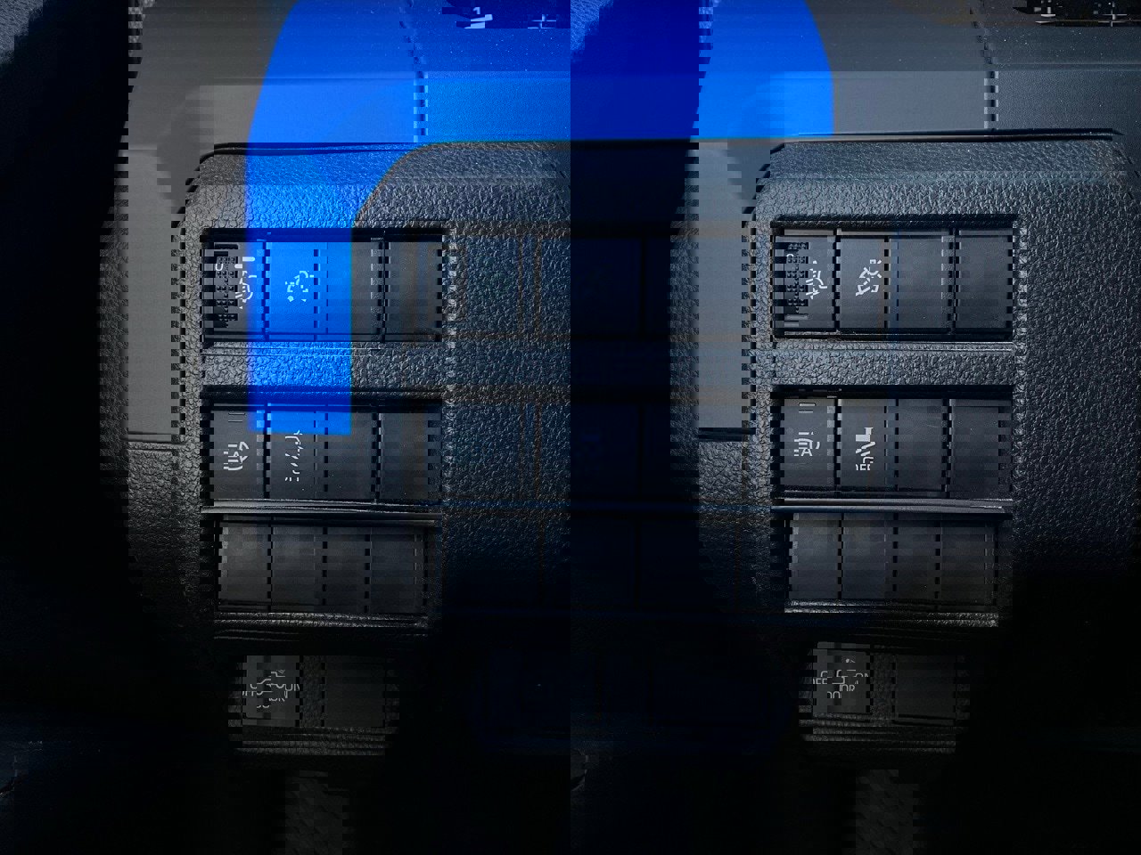 Used 2025 Toyota Tacoma TRD Off-Road image 20