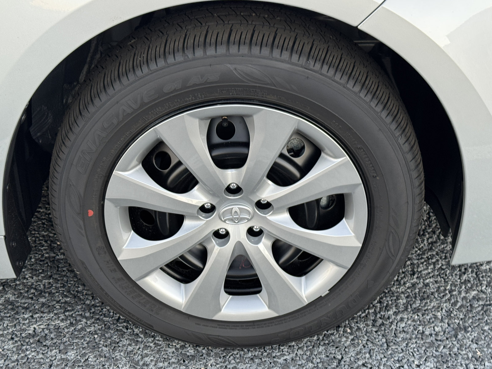 New 2027 Toyota Corolla LE FWD image 15
