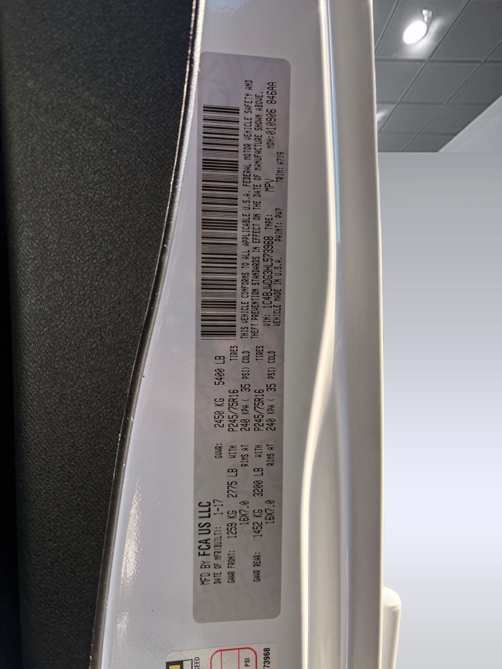 Used 2017 Jeep Wrangler Unlimited Sport w/ Connectivity Group image 19