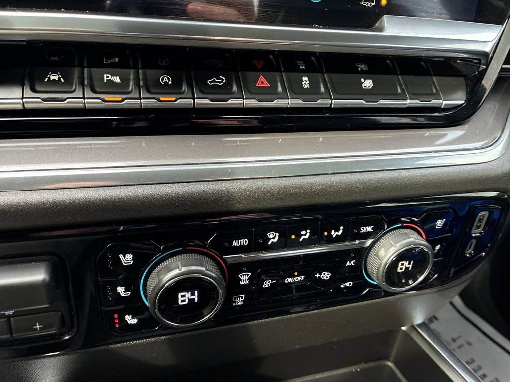 Used 2023 Chevrolet Silverado 1500 High Country w/ High Country Premium Package image 17