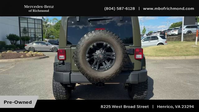 Used 2015 Jeep Wrangler Unlimited Rubicon w/ Connectivity Group image 9
