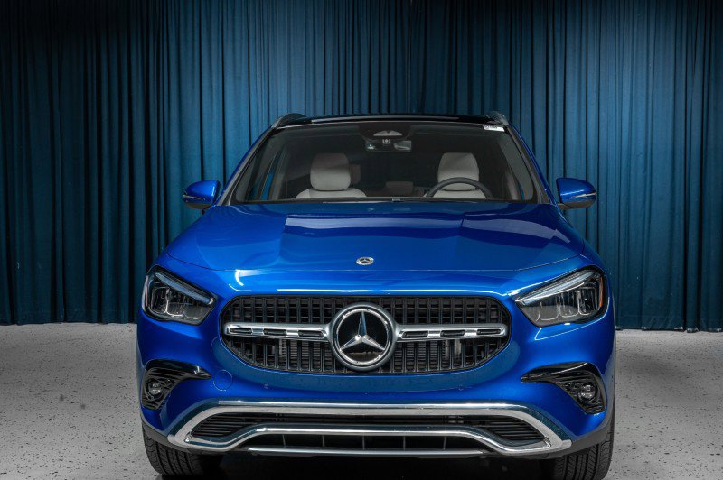Certified 2025 Mercedes-Benz GLA 250 image 2