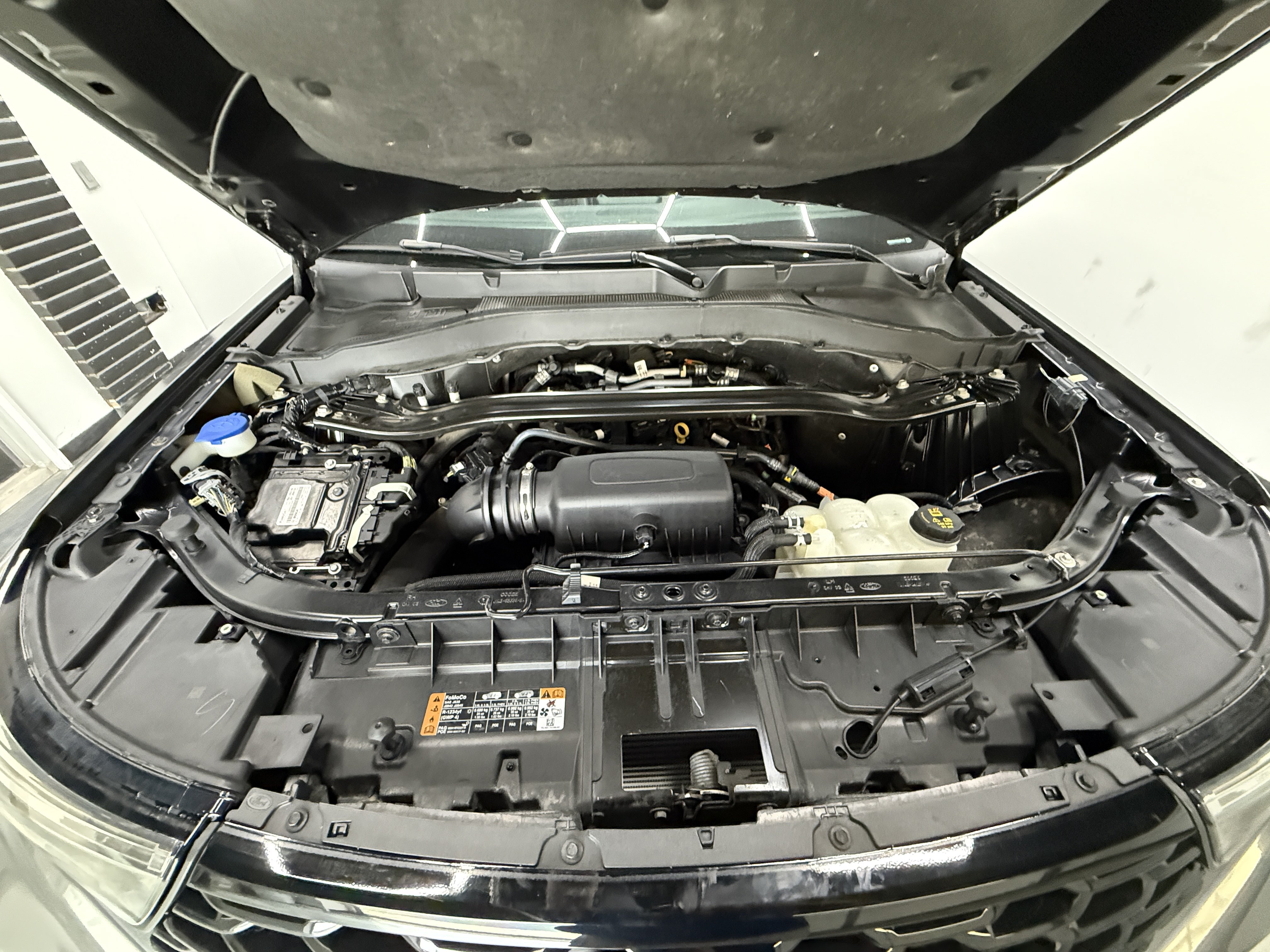 Used 2022 Ford Explorer ST-Line AWD/4WD image 31