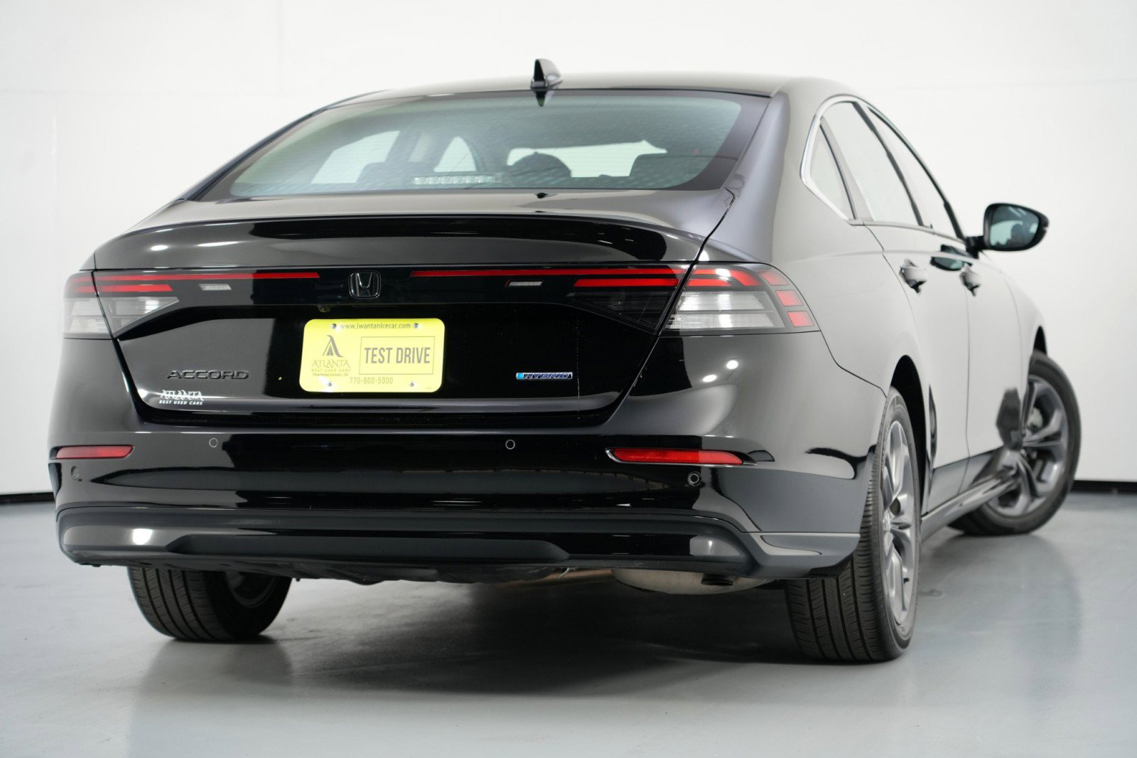 Used 2023 Honda Accord EX-L image 3