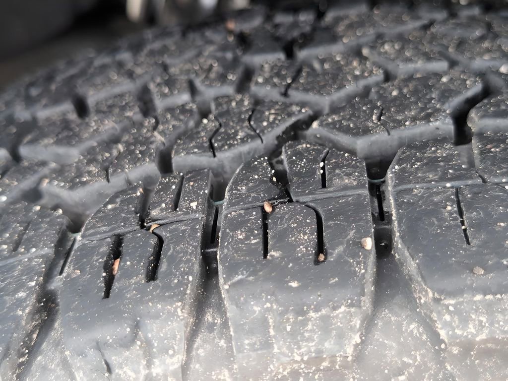 Used 2022 Chevrolet Silverado 2500 LTZ w/ Z71 Off-Road Package AWD/4WD image 35