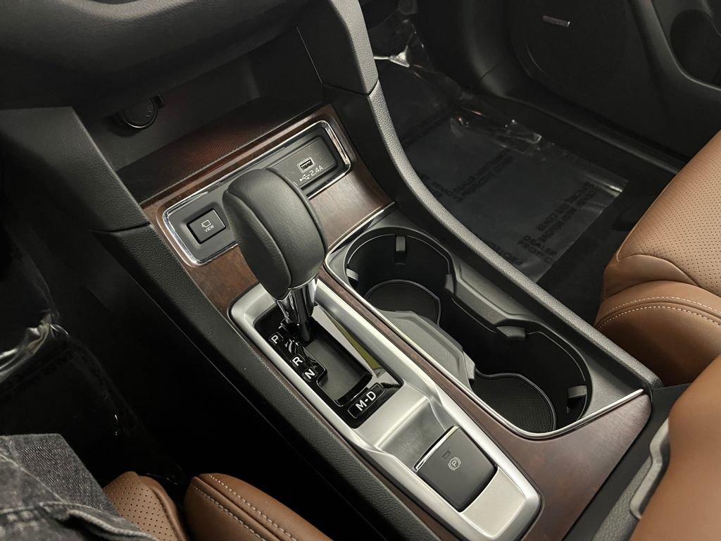 Used 2023 Subaru Ascent Touring image 25