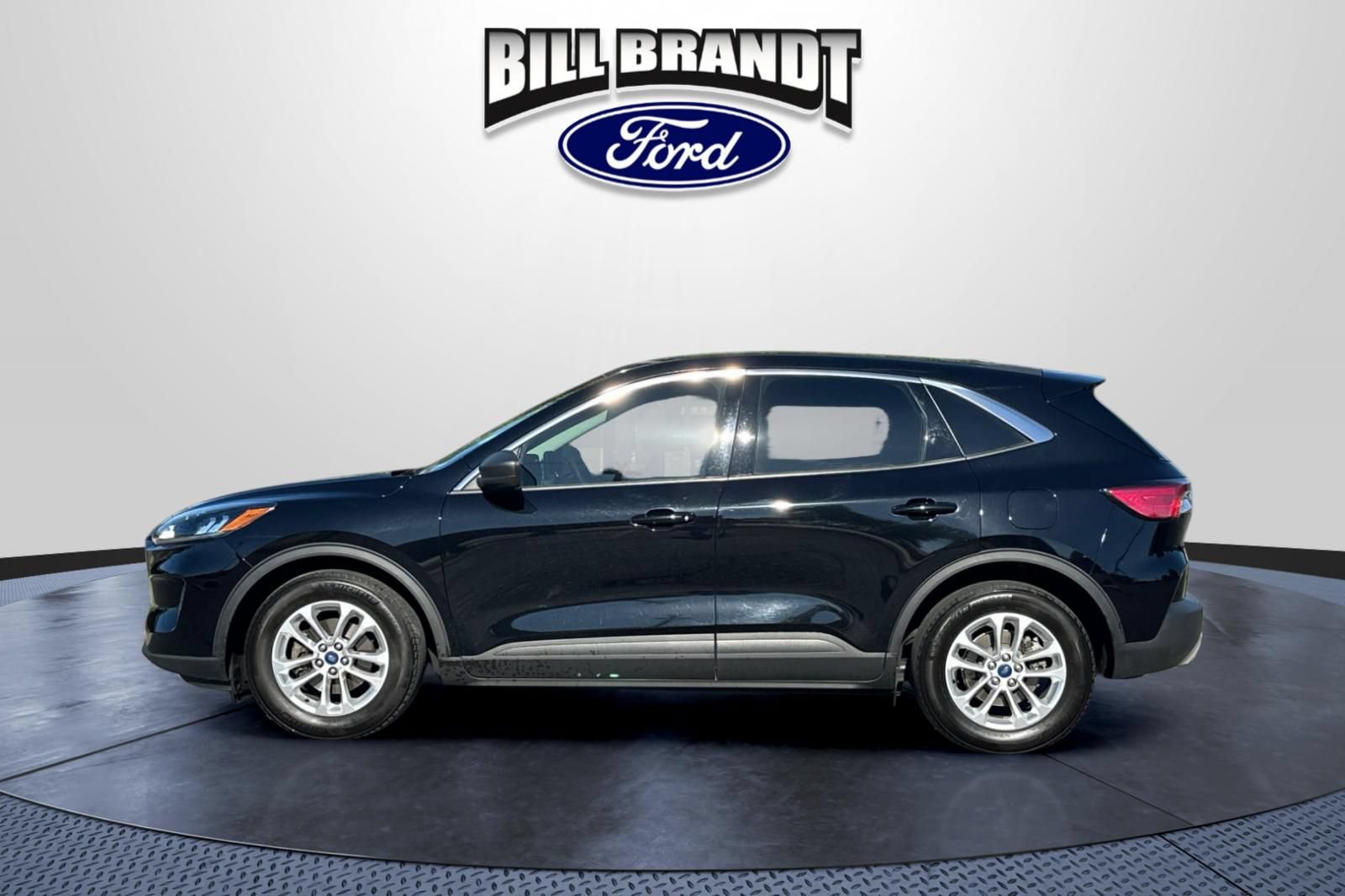 Used 2022 Ford Escape SE FWD image 6