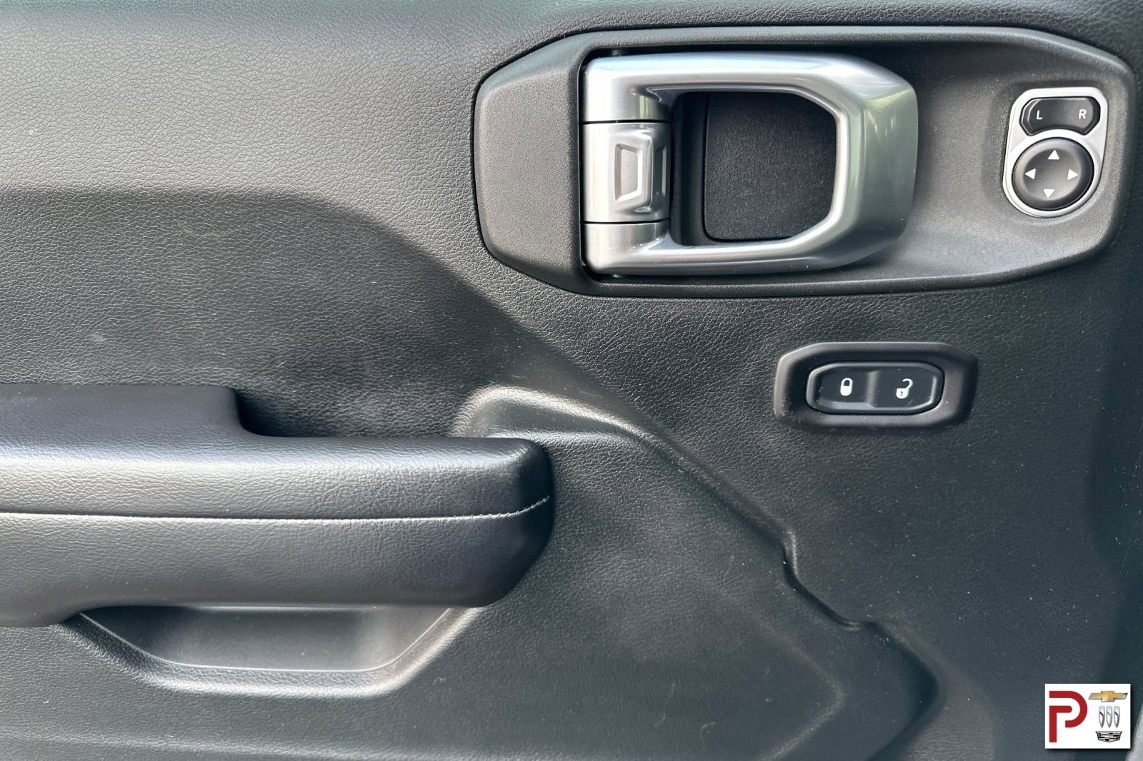 Used 2019 Jeep Wrangler Sport S image 12