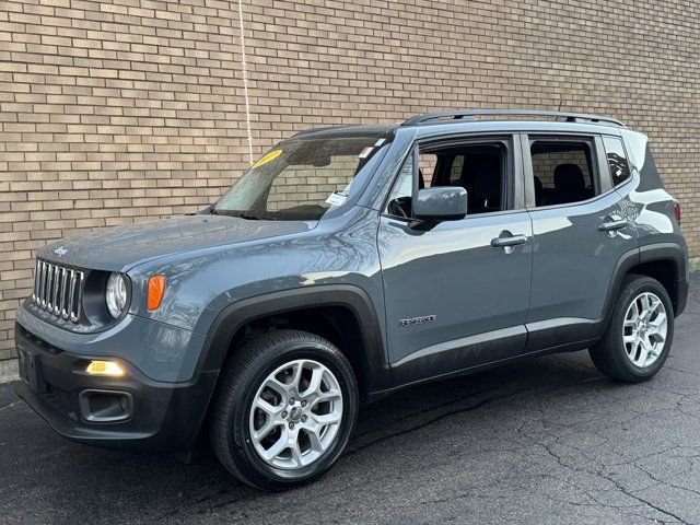 Used 2017 Jeep Renegade Latitude w/ Cold Weather Group image 26