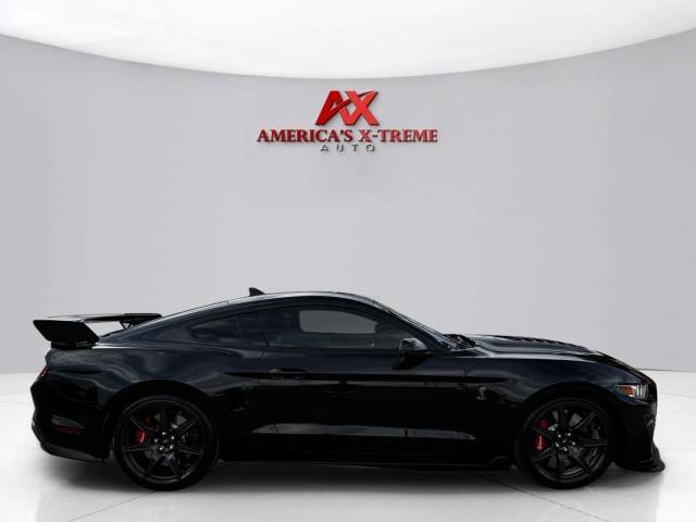Used 2021 Ford Mustang Shelby GT500 w/ Carbon Fiber Track Pack RWD image 7