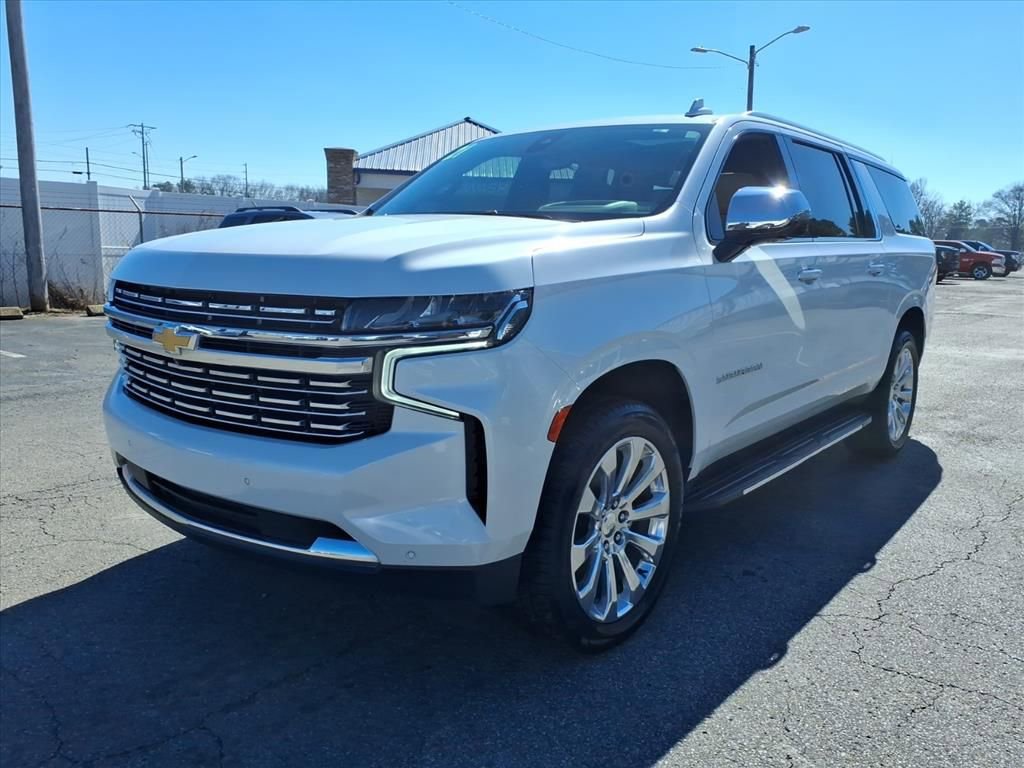 Used 2021 Chevrolet Suburban Premier w/ Premium Package image 3