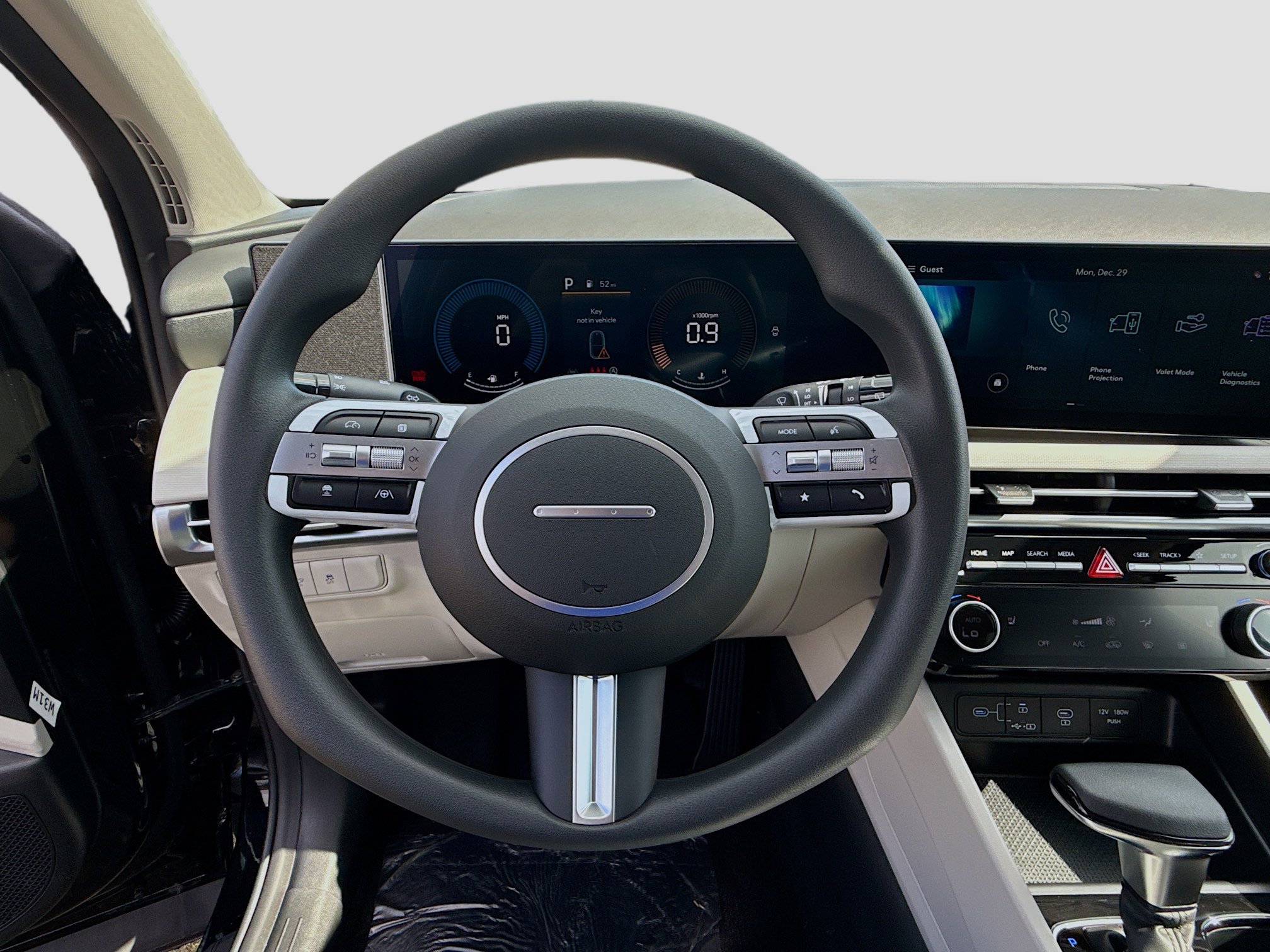 New 2026 Hyundai Tucson SEL image 8