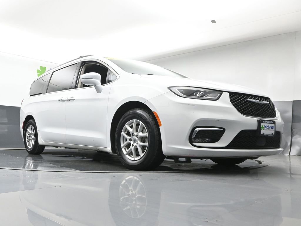Used 2022 Chrysler Pacifica Touring-L image 23