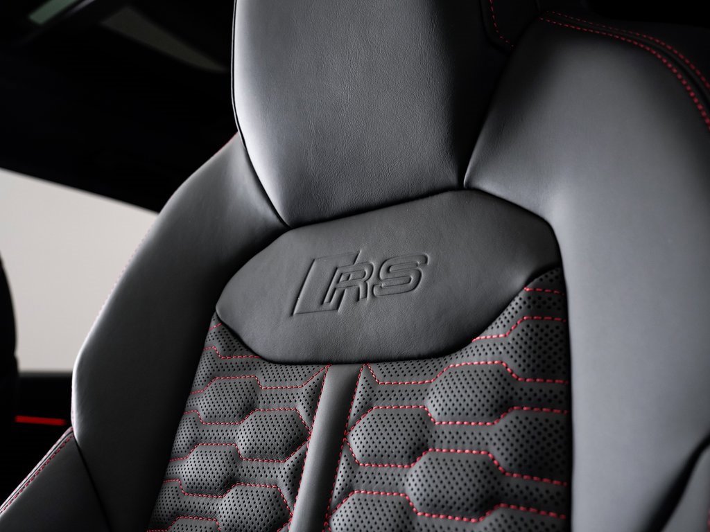 New 2025 Audi RS Q8 performance image 12